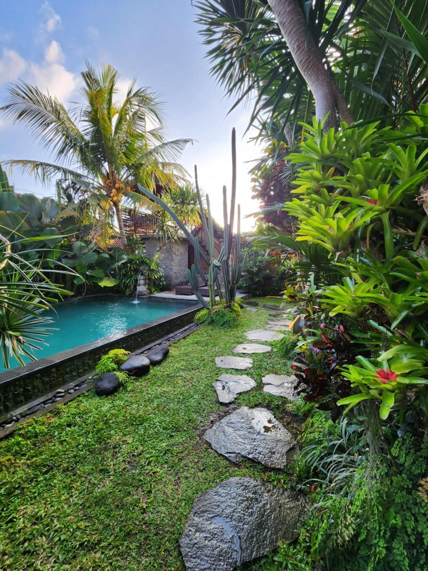 Buda Amitaba Ubud  Exterior photo